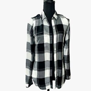 SO 'Perfect' Shirt Long Sleeve Button Down